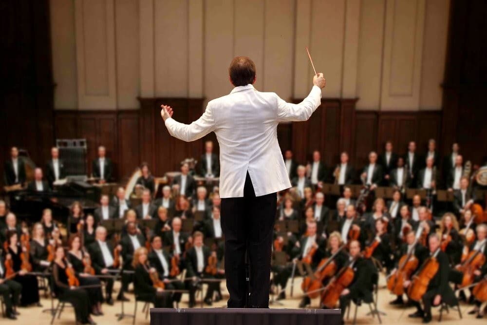 Microservice Orchestration vs. Choreography